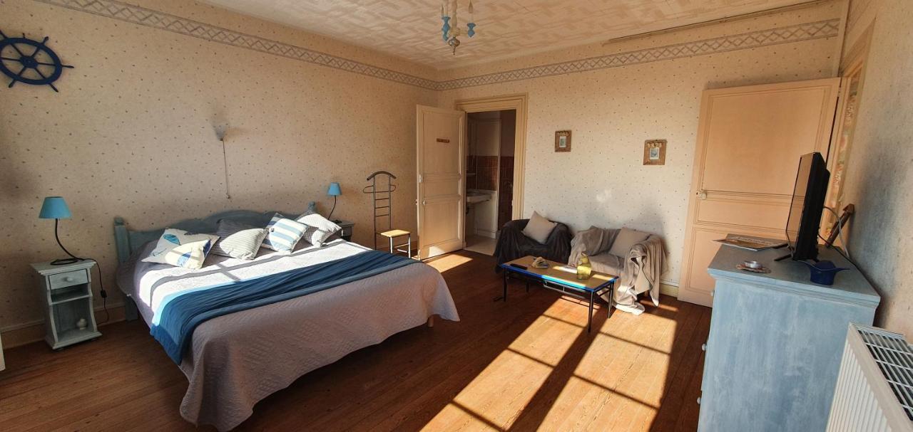 Bed and Breakfast Joyeux Reveil Courseulles-sur-Mer Esterno foto