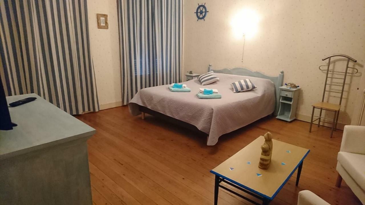 Bed and Breakfast Joyeux Reveil Courseulles-sur-Mer Esterno foto